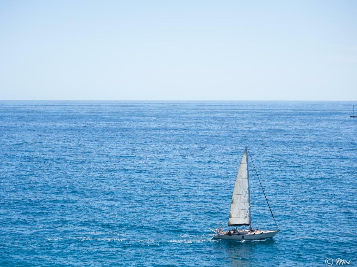 Refilea Sea View Tower Villa 韦尔纳扎 外观 照片
